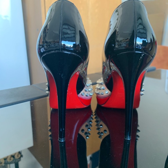 Louboutin heels - Picture 6 of 8